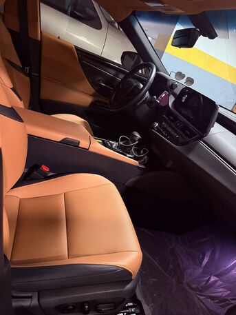 Khobar, Vehicles, Cars & Trucks , SAR 165000,  Lexus ES 300h,  2024,  Automatic,  35500 KM,  Pristine  Lexus ES300h | Low Mileage | Full Warranty