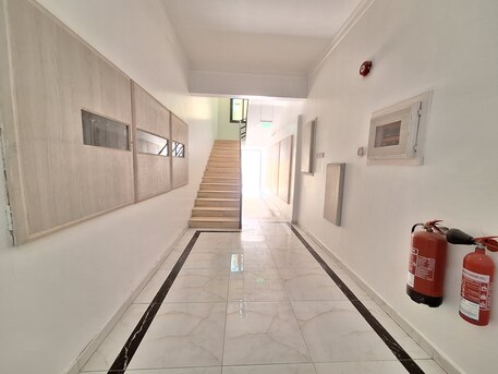 Arad, Apartments/Houses, BHD 200/month,  3 BR,  Special Offer!!! | 3 Bhk With 4 Bathroom | Spacious | Closed Kitchen | With Ac | In Arad