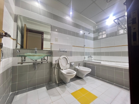 Mahooz, Apartments/Houses, BHD 600/year,  3 BR,  EXCELLENT OVER ALL SPACIOUS 3BHK WIFI | GYM | POOL | HOUSE KEEPING |