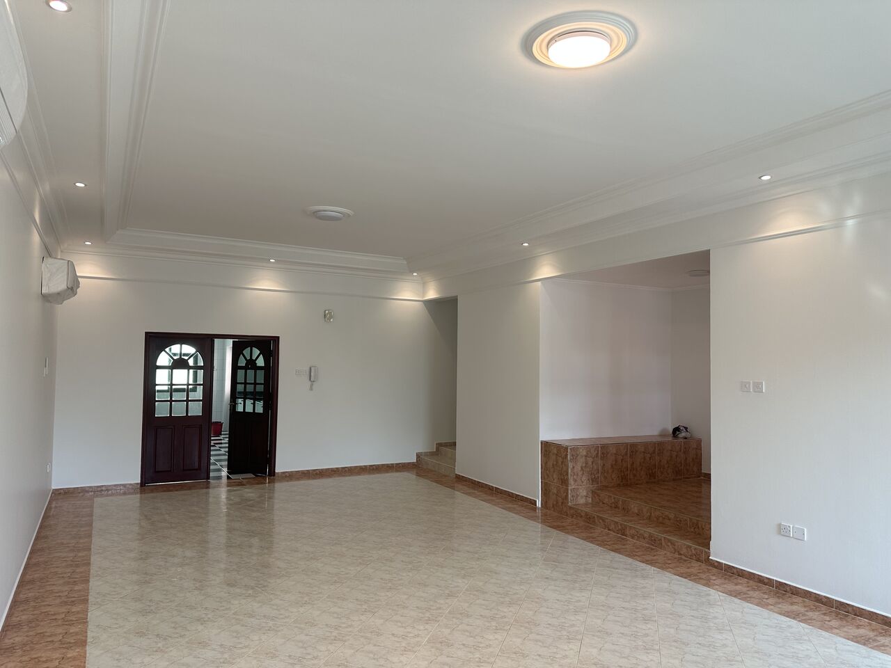 Sanad, Villas, BHD 575,  Furnished,  2700 Sq. Feet,  Luxury Villa For Rent In Jurdab Near Sanad And Isa Town