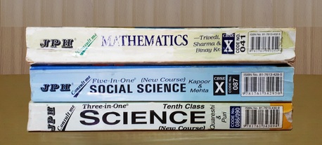 Manama, Books, BHD 4,  CBSE Guides Of Class 10 For Sale