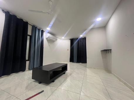 Zinj, Apartments/Houses, BHD 210/year,  1 BR,  EXCELLENT NEW RENOVATED STUDIO SEMI FURNISHD FLAT | HOUSE KEEPING | FREE MAINTAINANCE |