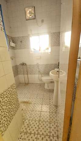 Salmaniya, Apartments/Houses, BHD 220/month,  3 BR,  3 Bedroom Unfurnished Flat For Rent Without Ewa