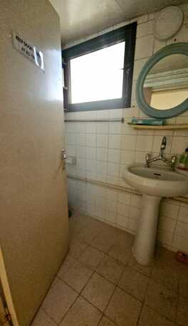 Salmaniya, Apartments/Houses, BHD 220/month,  3 BR,  3 Bedroom Unfurnished Flat For Rent Without Ewa