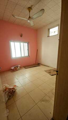 Salmaniya, Apartments/Houses, BHD 220/month,  3 BR,  3 Bedroom Unfurnished Flat For Rent Without Ewa