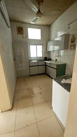 Salmaniya, Apartments/Houses, BHD 220/month,  3 BR,  3 Bedroom Unfurnished Flat For Rent Without Ewa