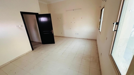 Zinj, Apartments/Houses, BHD 175/month,  1 BR,  SPACIOUS UN FURNISHED 1 BHK APARTMENT FOR RENT IN ZINJ-: SUBEER*38185065*