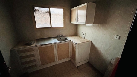 Zinj, Apartments/Houses, BHD 175/month,  1 BR,  SPACIOUS UN FURNISHED 1 BHK APARTMENT FOR RENT IN ZINJ-: SUBEER*38185065*