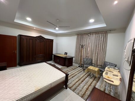 Busaiteen, Apartments/Houses, BHD 280/month,  Furnished,  1 BR,  Fully Furnished Spacious Flat For Rent In Busaiteen With EWA