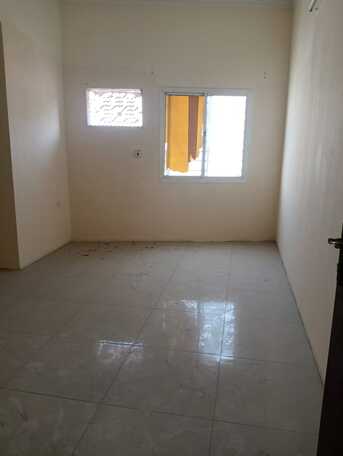 Hoora, Apartments, Flats, Houses & Villas, BHD 120/month,  2 BR,  Flat For Rent In Hoora Nearby Tea House And Exhibition Road