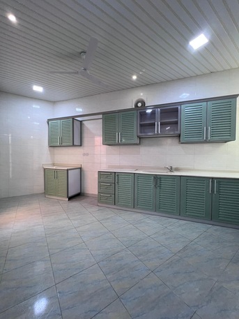 Manama, Apartments/Houses, BHD 250/month,  2 BR,  150 Sq. Meter,  Great Opportunity Flat For Rent In Al Daih Area Closed To Seef Area