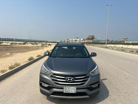 Dammam, Vehicles, Cars & Trucks , SAR 47000,  Hyundai Santa Fe,  2016,  Automatic,  251000 KM,  Half Option 3.3L 4wd 7 Seats
