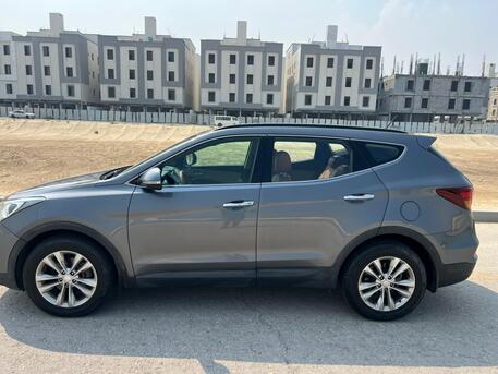 Dammam, Vehicles, Cars & Trucks , SAR 47000,  Hyundai Santa Fe,  2016,  Automatic,  251000 KM,  Half Option 3.3L 4wd 7 Seats
