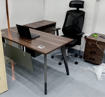 Al Malaz, Furniture, SAR 1,  Sale Brand New Home And Office Furniture With Online Home Delivery