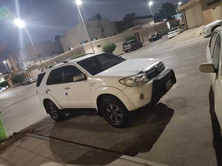Riyadh, Vehicles, Cars & Trucks , SAR 34000,  Toyota Fortuner,  2009,  Automatic,  353000 KM,  For Sale:   &ndash; Excellent Condition
