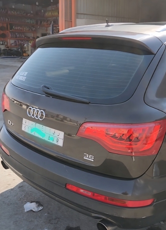 Riyadh, Vehicles, Cars & Trucks , Audi Q7,  2010,  Automatic,  400 KM,  Excellent Condition   Panorama Roof