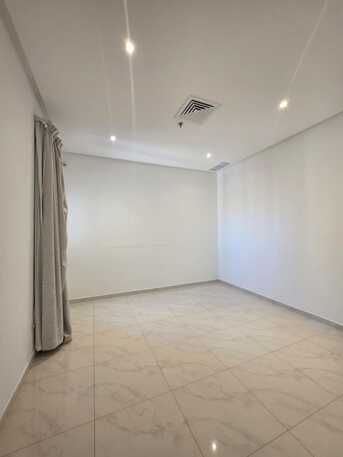 Salmiya, Apartments/Houses, KWD 875/month,  3 BR,  A Spacious And Luxurious 3-bedroom Apartment In Salmiya With A Direct Sea View.