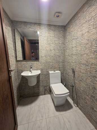 Salmiya, Apartments/Houses, KWD 875/month,  3 BR,  A Spacious And Luxurious 3-bedroom Apartment In Salmiya With A Direct Sea View.