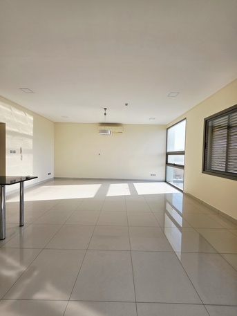 Adliya, Apartments/Houses, BHD 330/month,  2 BR,  -Very Neet & Clean Semi Furnished 2 BHK Flat With Ewa, Parking @330/BD In Adliya