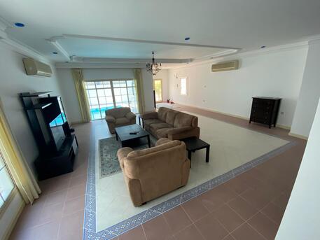 Adliya, Apartments/Houses, BHD 650/month,  5 BR,  Very Nice  Semi Furnished Vila  With Parking  & Maidroom
