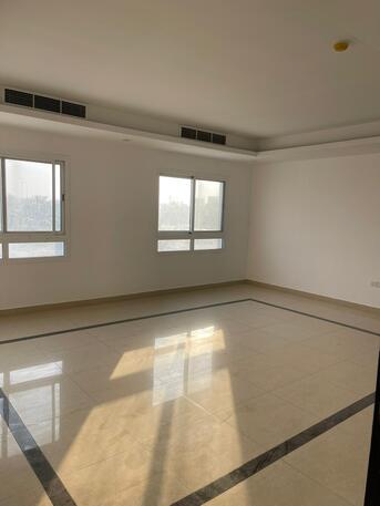 Sanabis, Apartments/Houses, BHD 270/month,  3 BR,  160 Sq. Meter,  3 Bhk Semi Furnished Flat Available In Sanabis Call Aleena