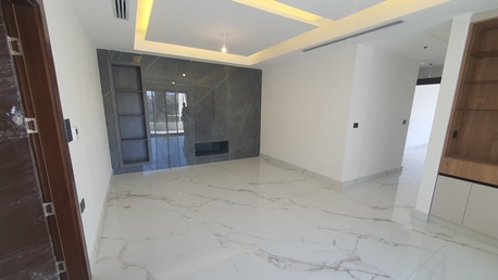 Amman, Apartments/Houses, JOD 23000/year,  Furnished,  4 BR,  Brandnew Semi Furnished 4B Apartment With Baconlies In 4 Circle 00962777688956