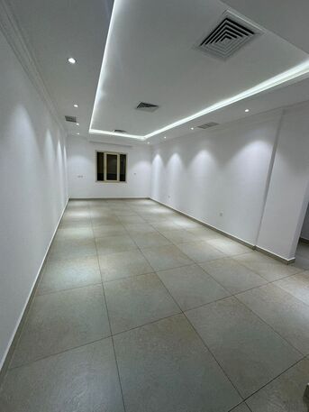 Kuwait City, Apartments/Houses, KWD 500/month,  3 BR,  Rental Opportunity: Three-Bedroom Family Apartment In The Quiet Abu Ftaira Area