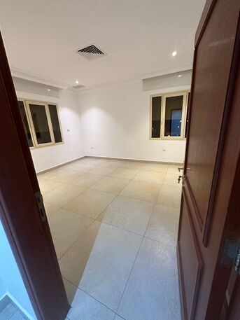 Kuwait City, Apartments/Houses, KWD 500/month,  3 BR,  Rental Opportunity: Three-Bedroom Family Apartment In The Quiet Abu Ftaira Area