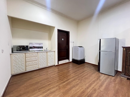 Mahooz, Apartments/Houses, BHD 200/year,  Furnished,  1 BR,  EXCELLENT FULLYFURNISHED STUDIO FLAT  | CLOSE TO HIGHWAY | NEAR PALASTINE EMBASSY |