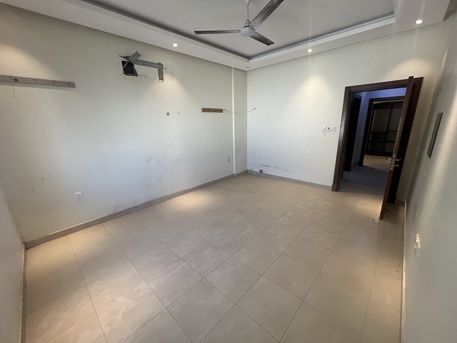 Tubli, Apartments/Houses, BHD 250/month,  Furnished,  3 BR,  BHD:-250/month UN FURNISHED 3 BHK APARTMENT FOR RENT IN TUBLI -: FAZAL* 34664461*