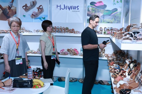 Dubai, Wholesale Products, Discover Top Footwear Trade Shows 2026 - Join Diflex At Industry&rsquo;s Leading Events