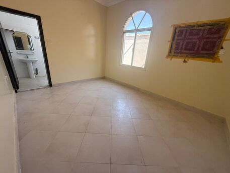 Muharraq, Apartments/Houses, BHD 180/month,  3 BR,  Flat For Rent In Muharraq Without EWA