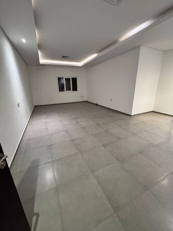 Kuwait City, Apartments/Houses, KWD 600/month,  3 BR,  A Comfortable Family Apartment At A Very Attractive Price! Jabriya