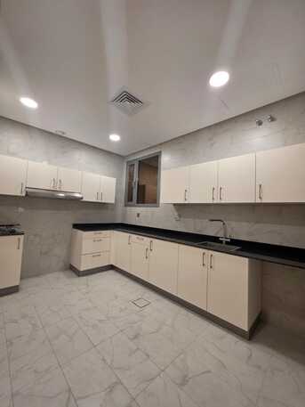 Salmiya, Apartments/Houses, KWD 645/month,  3 BR,  An Ideal Family Apartment In A Prime Location In The Heart Of Salmiya!