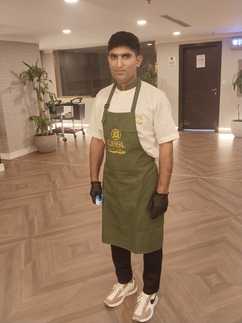 Al-Madinah, Job Seekers, Waitering