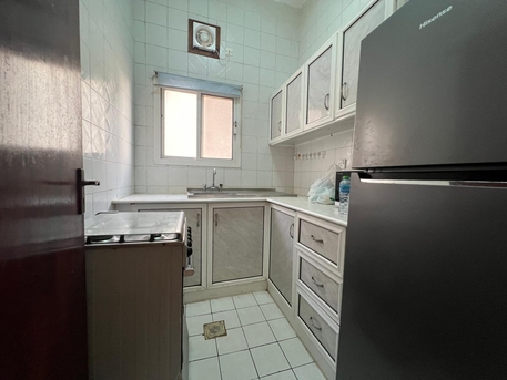 Mahooz, Apartments/Houses, BHD 230/year,  Furnished,  1 BR,  EXCELLENT 1BHK WITH BALCONY CLOSED KITCHEN READY TO MOVE  FURNISHED FLAT CLOSE TO HIGHWAY