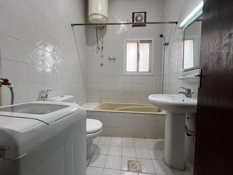 Mahooz, Apartments/Houses, BHD 230/year,  Furnished,  1 BR,  EXCELLENT 1BHK WITH BALCONY CLOSED KITCHEN READY TO MOVE  FURNISHED FLAT CLOSE TO HIGHWAY