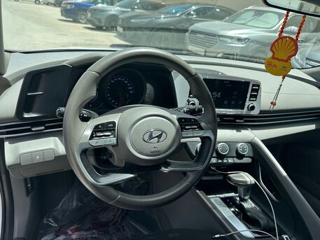 Riyadh, Vehicles, Cars & Trucks , SAR 54000,  Hyundai Elantra,  2022,  Automatic,  82500 KM,  Elantra 1.6 Full Options 83k KM Well Maintained (English Only)