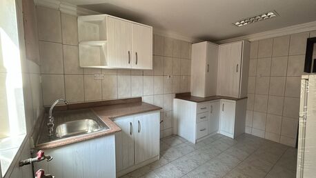 Manama, Apartments/Houses, BHD 250/month,  3 BR,  Semi Furnished Flats For Rent !