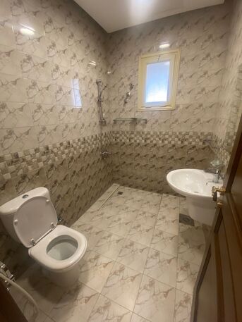 Kuwait City, Apartments/Houses, KWD 850/month,  4 BR,  For Rent, A Luxurious Full Floor In Abu Ftaira | High-end Finishes