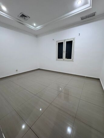 Kuwait City, Apartments/Houses, KWD 430/month,  3 BR,  Spacious Apartment For Rent In Salwa (3 Rooms)
