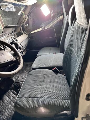 Riyadh, Vehicles, Cars & Trucks , SAR 37000,  Toyota Hi-Ace,  2013,  Manual,  400000 KM,   Goods