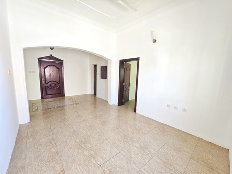 Jidhafs, Apartments/Houses, BHD 190/month,  2 BR,  80 Sq. Meter,  2BHK Apartment For Family Only In Jidhafs Prime Location