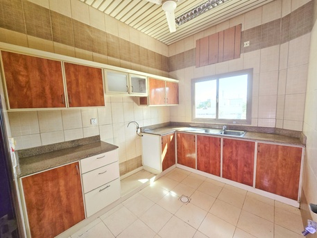 Jidhafs, Apartments/Houses, BHD 190/month,  2 BR,  80 Sq. Meter,  2BHK Apartment For Family Only In Jidhafs Prime Location