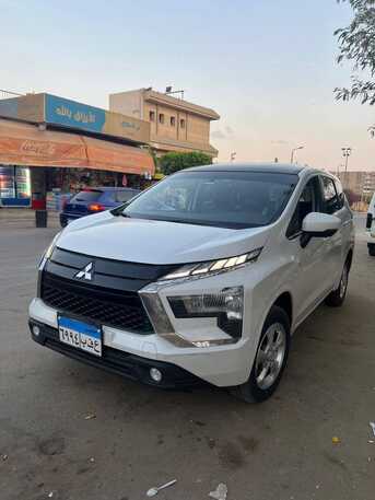 Cairo, Automotive, إيجار ميتسوبيشي إكسباندر 7 راكباً لتنقلات 