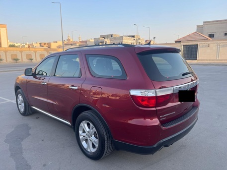 Riyadh, Vehicles, Cars & Trucks , SAR 30000,  Dodge Durango,  2013,  Automatic,  170971 KM,   Crew V8  Full Options