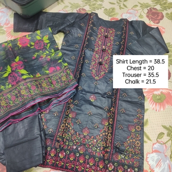 Jubail, Mobile Phones, SAR 50,  2 Girls Embroidered Suit In Just 50