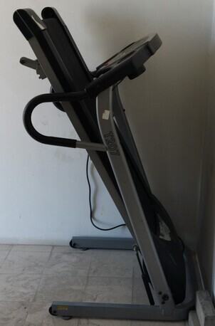 Riffa, Household Items, BHD 49,  Horizon T 270 Fitness 3 Speed Motorized Treadmill European Standard For Sale
