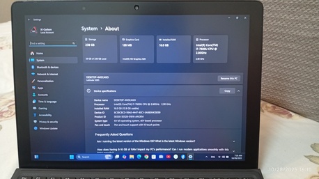 Jubail, Computers, SAR 1100,  2in1 Dell Latitude 5285 I7 TouchScreen   Very Slim And Light ???? With Detachable Keyboard