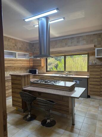 Abdoun, Apartments/Houses, JOD 15000/year,  Furnished,  4 BR,  Renovated Furnished Apartment In Abdoun